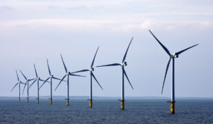 TotalEnergies, Corio Generation et Qair, ensemble dans un appel d’offres sur l’éolien flottant en Méditerranée !